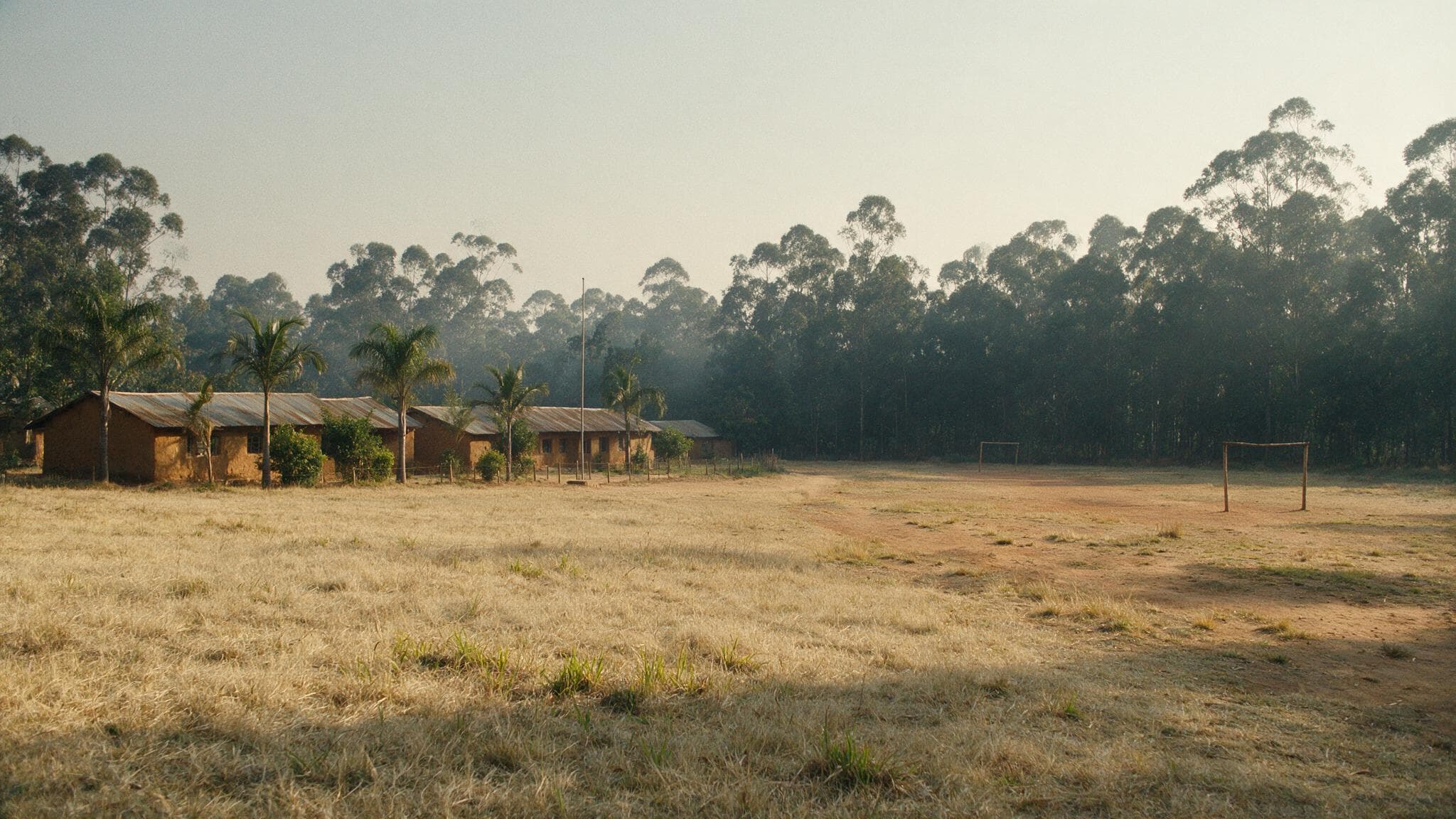 Sixty-Two Children, One Impossible Morning: The Zimbabwe Schoolyard Sighting That Grown-Ups Still Can't Explain Away