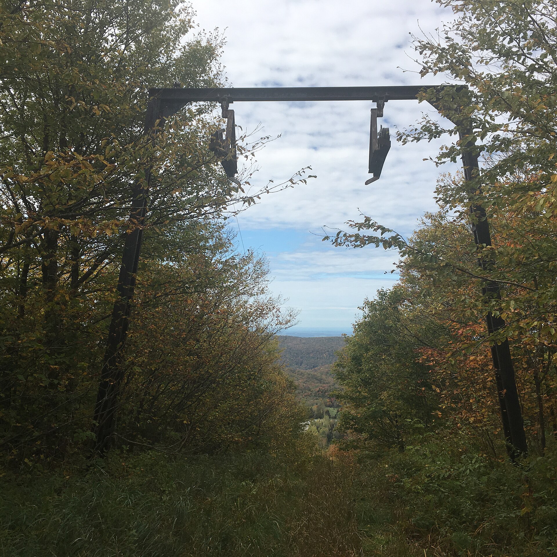 The abandoned T-bar lift at the summit of Prospect Mountain — a real view from the country next to the Glastenbury massif.