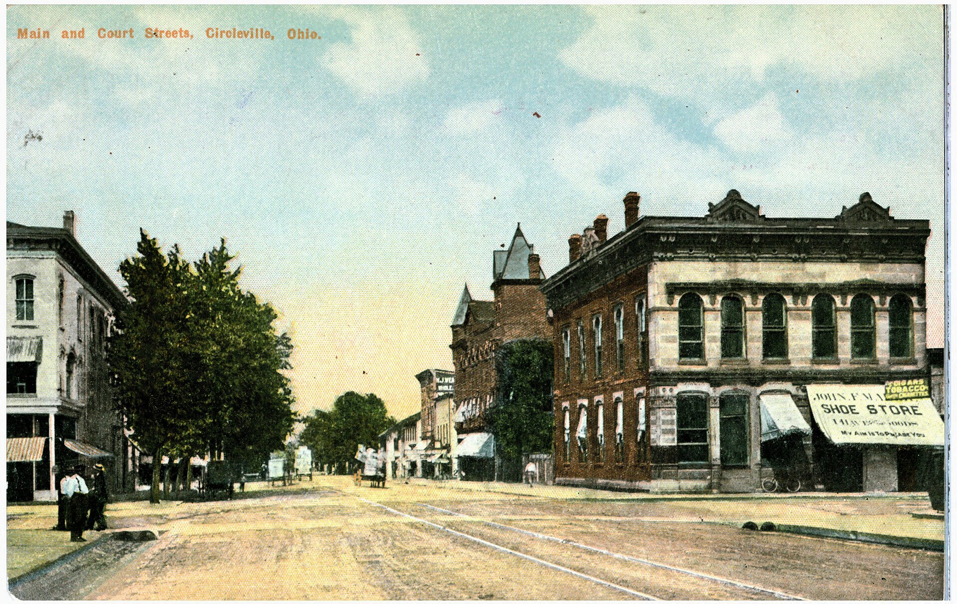 A hand-tinted postcard of Main and Court Streets in Circleville, the town as it looked before the case began