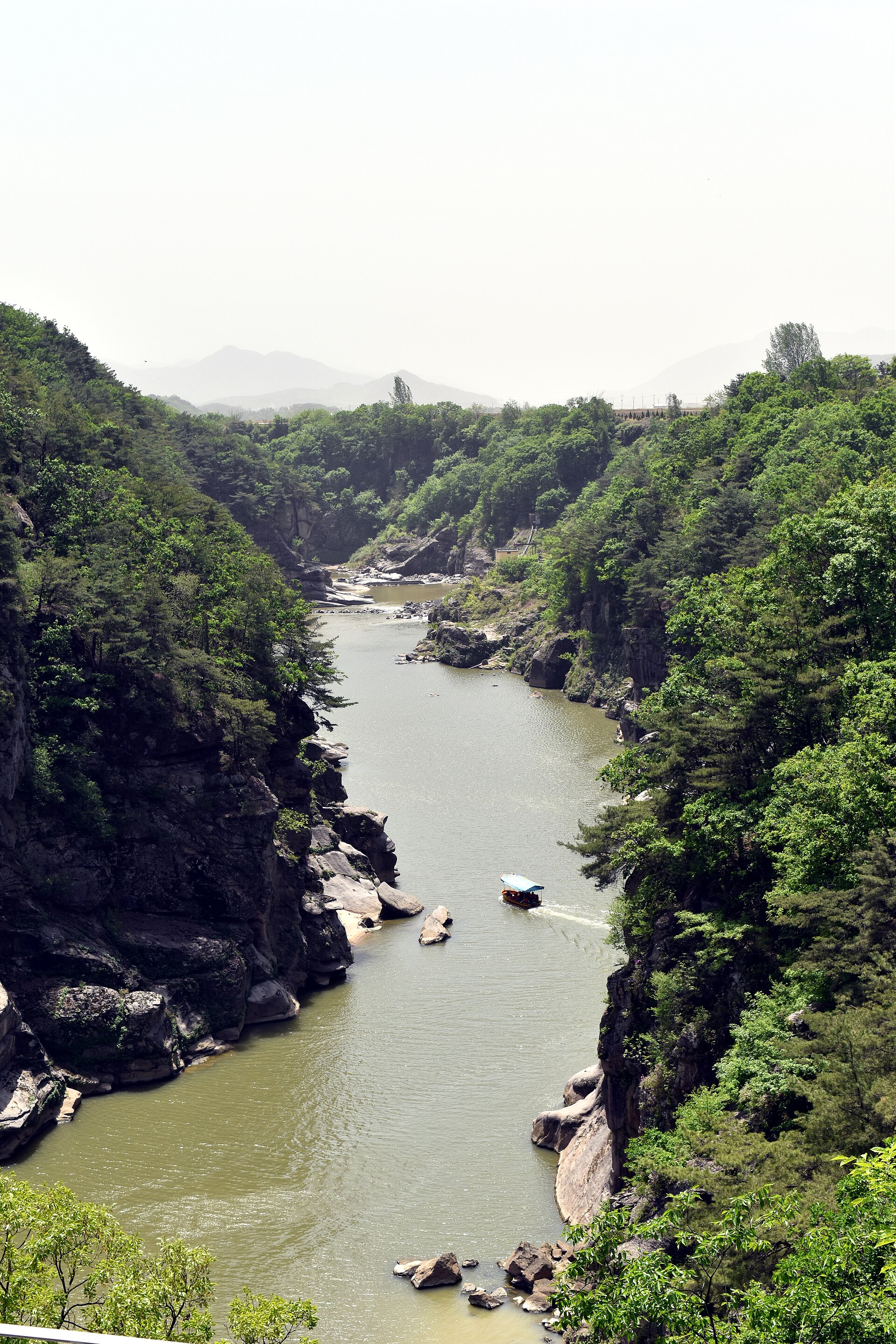 The Hantan River gorge near Goseokjeong — the Cheorwon terrain into which Gungye is said to have fled, as it looks today.