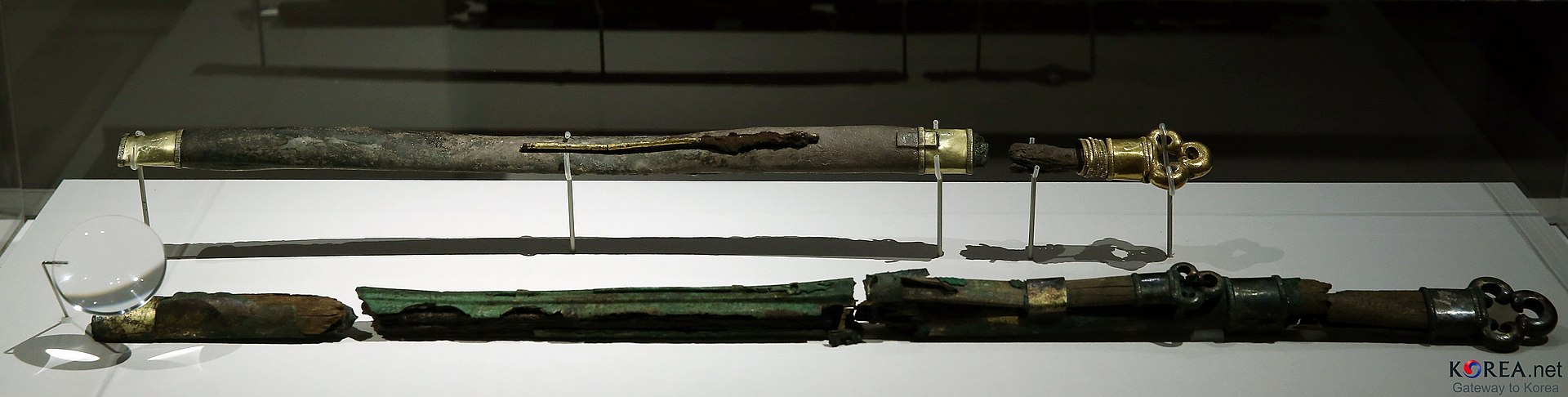 The actual ring-pommel great sword bearing the “King Isaji” inscription — the blade that gave up the name