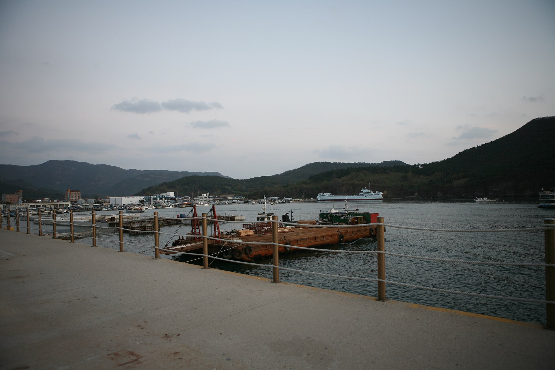 Gyeokpo Harbor at dawn — the departure pier the ferry ran from, as it looks today (Wikimedia Commons)