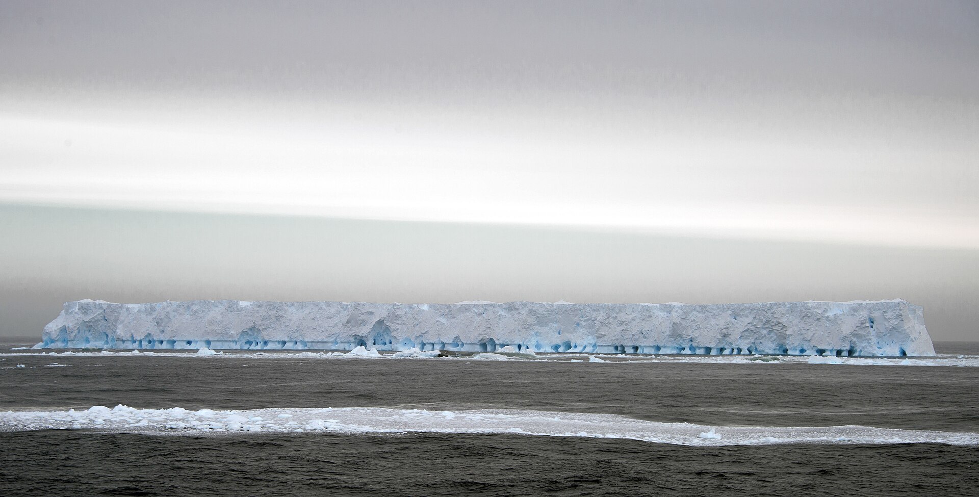A huge tabular iceberg in the Weddell Sea — the cracking and breaking of ice masses like this was what The Bloop turned out to be
