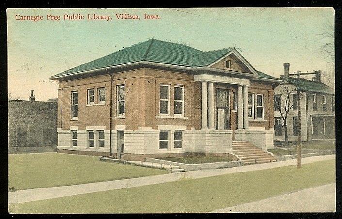 Villisca in that era — the town as it appears on an old postcard of the Carnegie Free Public Library